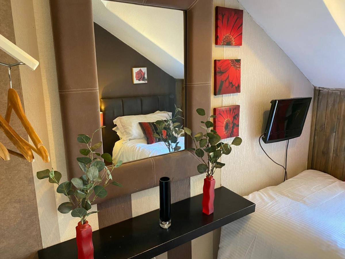 Delovely Hotel Blackpool Bagian luar foto