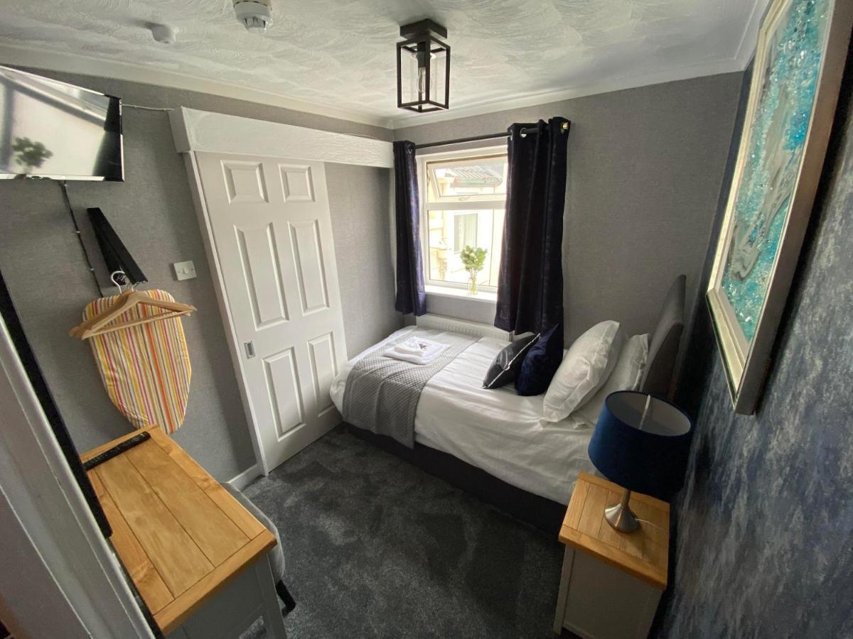 Delovely Hotel Blackpool Bagian luar foto