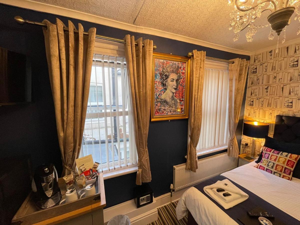 Delovely Hotel Blackpool Bagian luar foto